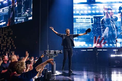 luke bryan las vegas residency